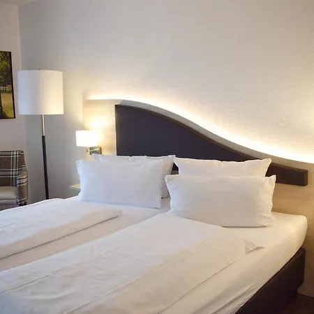 Akzent Hotel Jonathan 4*