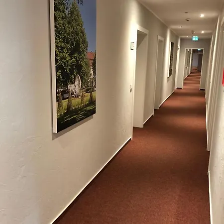 Akzent Jonathan Hotel 4*
