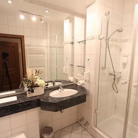 Akzent Jonathan 4* Lippstadt