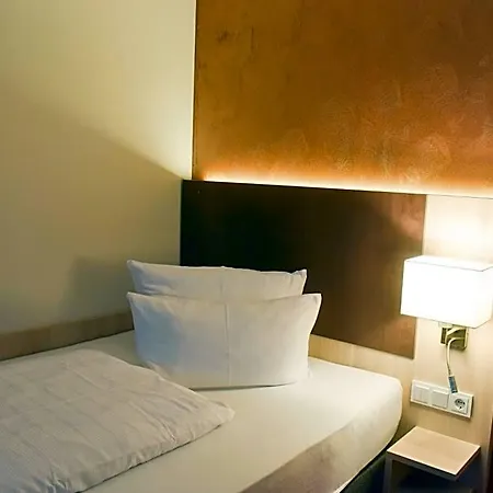 Akzent Hotel Jonathan Hotel 4*