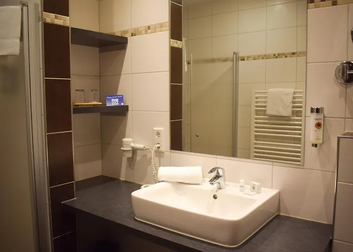 Akzent Jonathan 4* Lippstadt