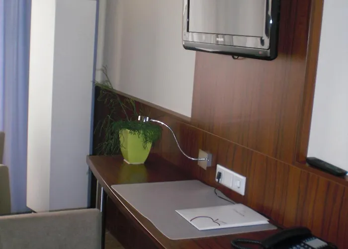 Akzent Jonathan Lippstadt