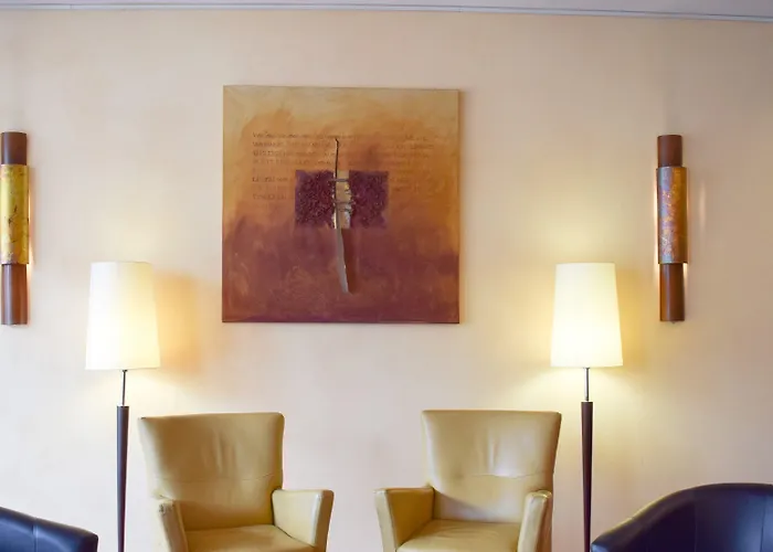 Hotel Akzent Jonathan 4*