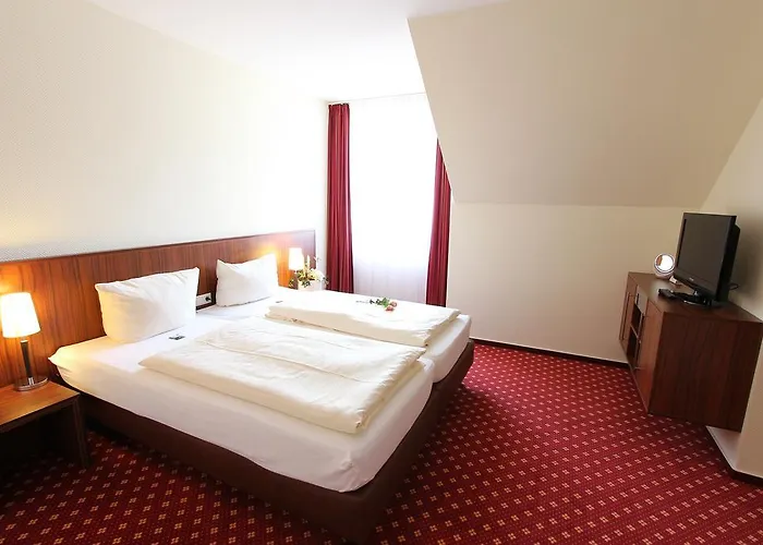 Akzent Jonathan Hotel 4*